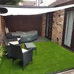 1, The Mews